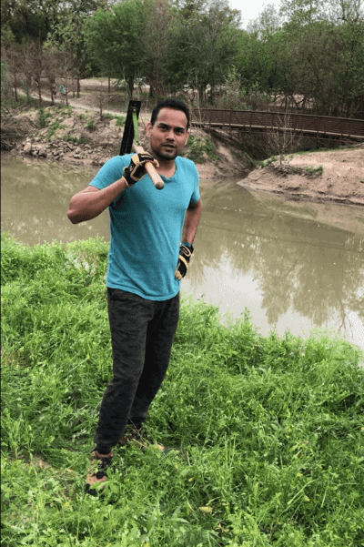 Buffalo Bayou volunteer event